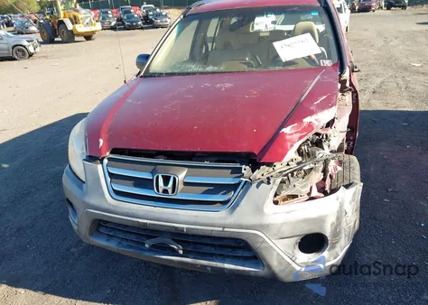 2005 Honda Cr-V Lx z USA, uszkodzony, nr VIN JHLRD78505C052550